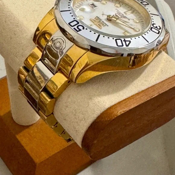 Invicta Pro Grand Diver Automatic Unisex Watch Mother of Pearl Dial 47mm … - Picture 8 of 11